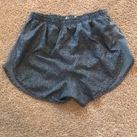 Nike Dri-fit Shorts - Picture 2 of 4